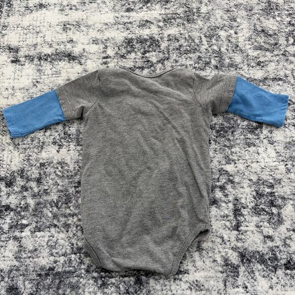 BLONDIE Debbie Harry Concert Baby One Piece Top 3 Months Gray Lipstick Lips - Picture 6 of 6